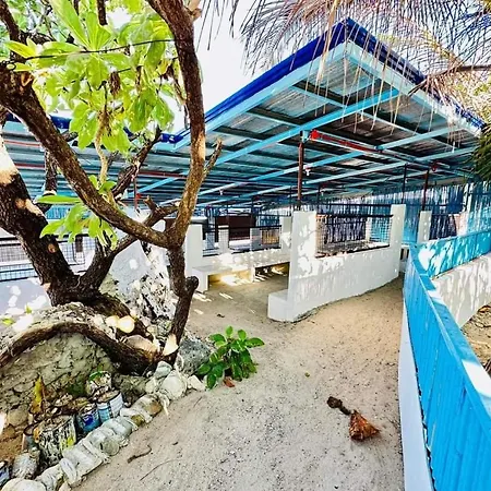 Tiny Cabins And Couple Rooms Beachcamp For Budget Travellers In Patar- Beachfront Bolinao Exterior photo