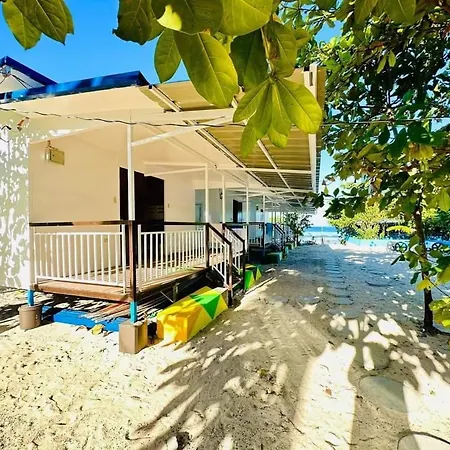 Tiny Cabins And Couple Rooms Beachcamp For Budget Travellers In Patar- Beachfront Bolinao Exterior photo